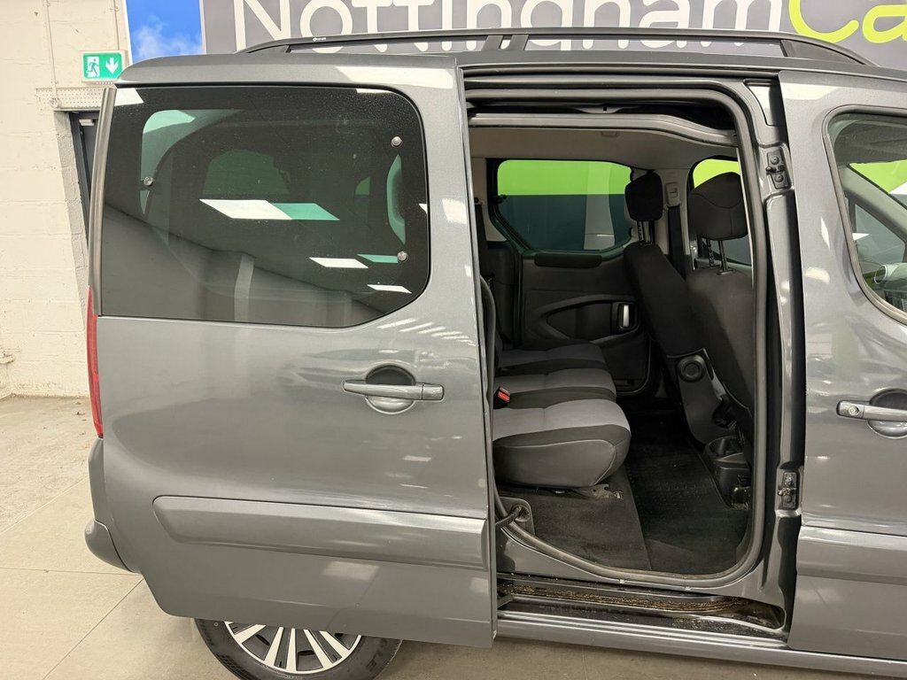 Peugeot Partner Tepee 1.6L Allure Blue #32