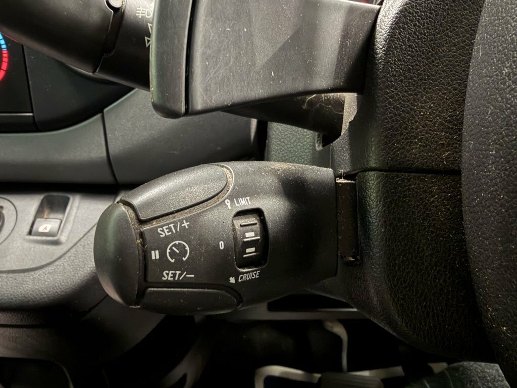 Peugeot Partner Tepee 1.6L Allure Blue #18