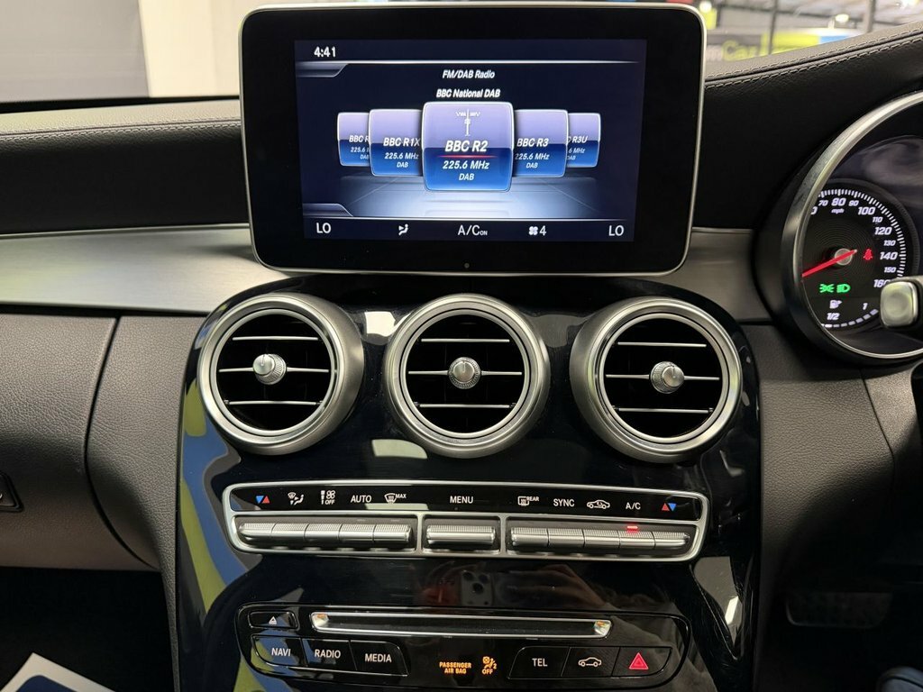 Mercedes-Benz C Class C250 Amg Line Premium Bluetec  #25