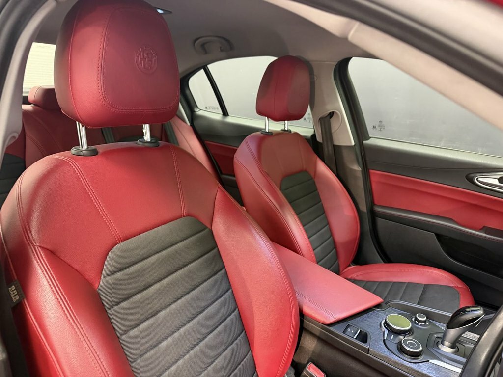 Alfa Romeo Giulia 2.2 Jtdm-2 180 Speciale Red #21