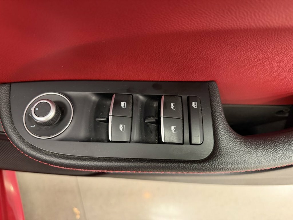 Alfa Romeo Giulia 2.2 Jtdm-2 180 Speciale Red #15