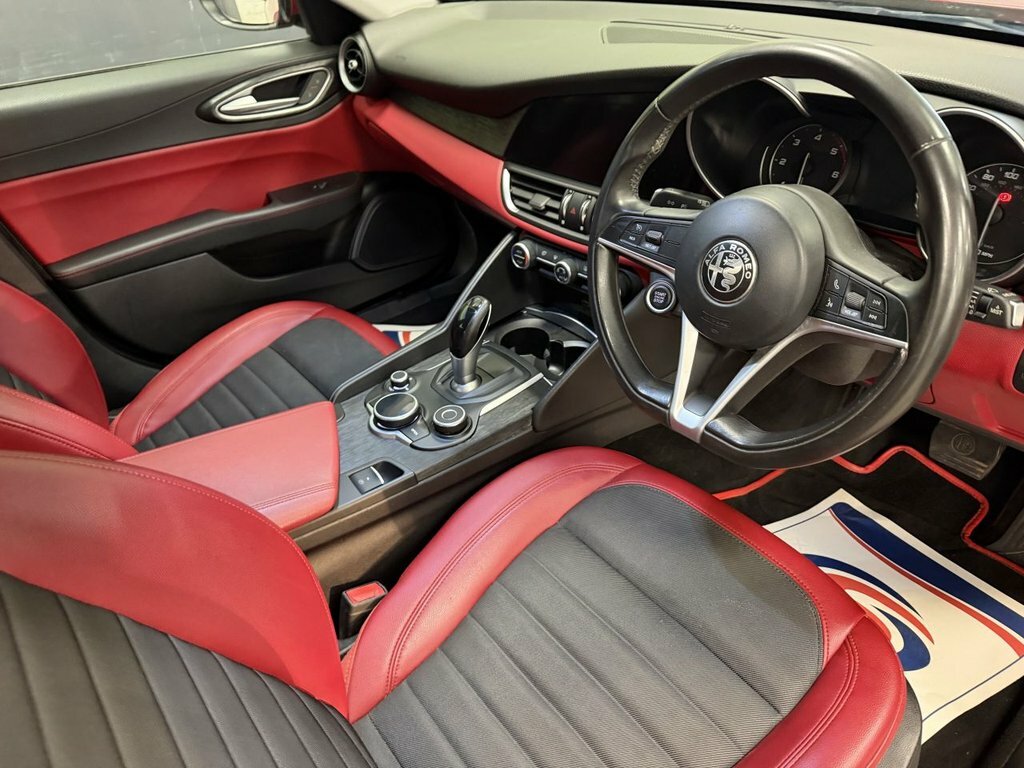 Alfa Romeo Giulia 2.2 Jtdm-2 180 Speciale Red #17