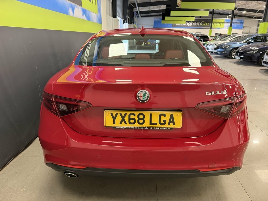 Alfa Romeo Giulia 2.2L Super Red #5