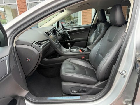Ford Mondeo 2.0 Tdci Titanium EJ67AUT Silver