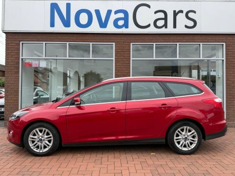 Ford Focus 1.0T Ecoboost Titanium BF13HVA Red #2