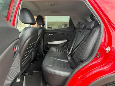 SsangYong Tivoli Tivoli Td Se Red #21