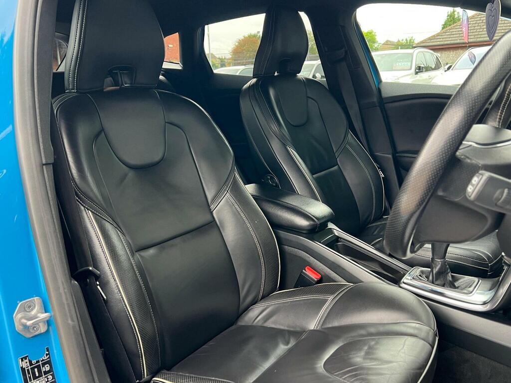 Volvo V40 D4 Se Lux Silver #46