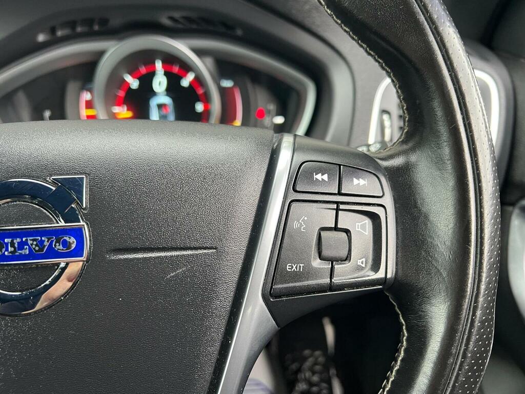 Volvo V40 D4 Se Lux Silver #33