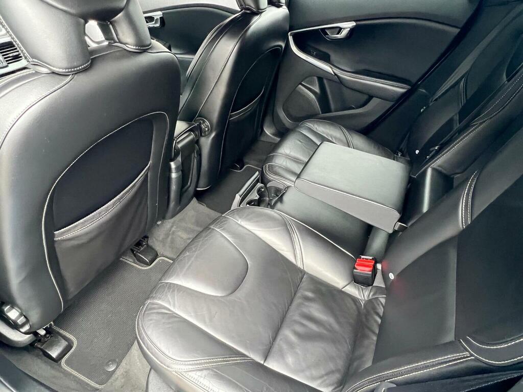 Volvo V40 D4 Se Lux Silver #53