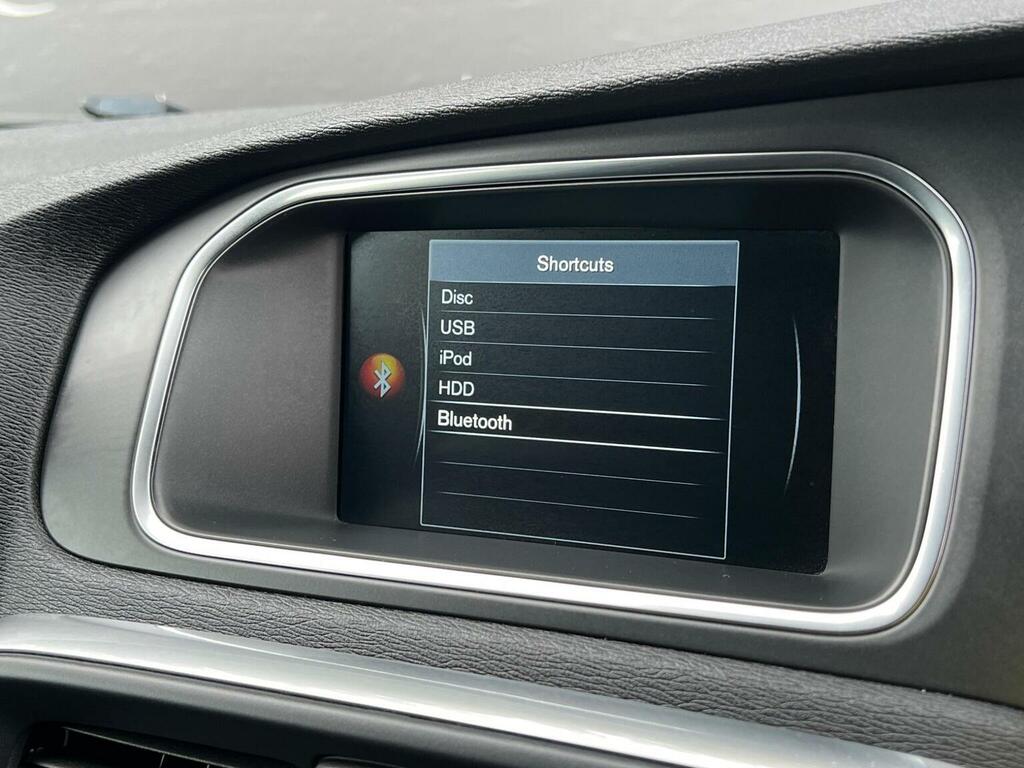 Volvo V40 D4 Se Lux Silver #40
