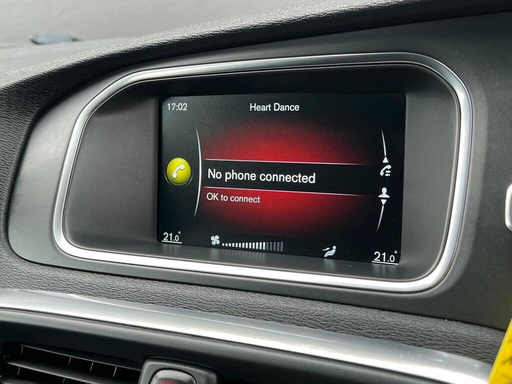 Volvo V40 D4 Se Lux Silver #42