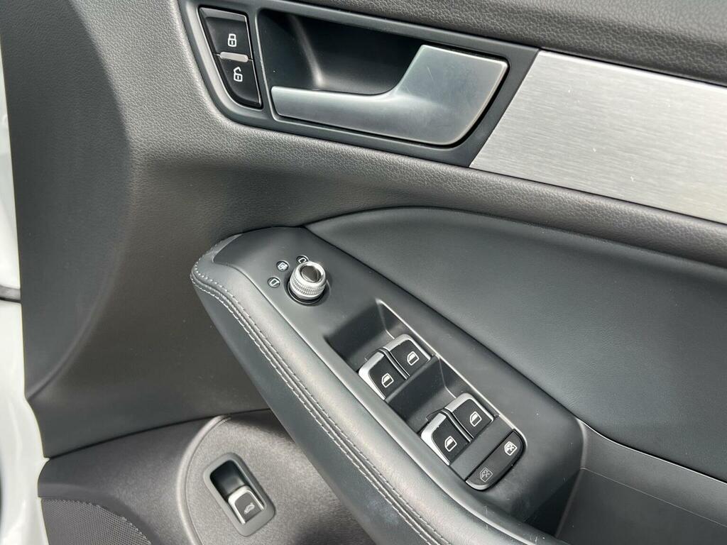 Audi Q5 2.0L Tfsi Quattro Se 177 Bhp Grey #29