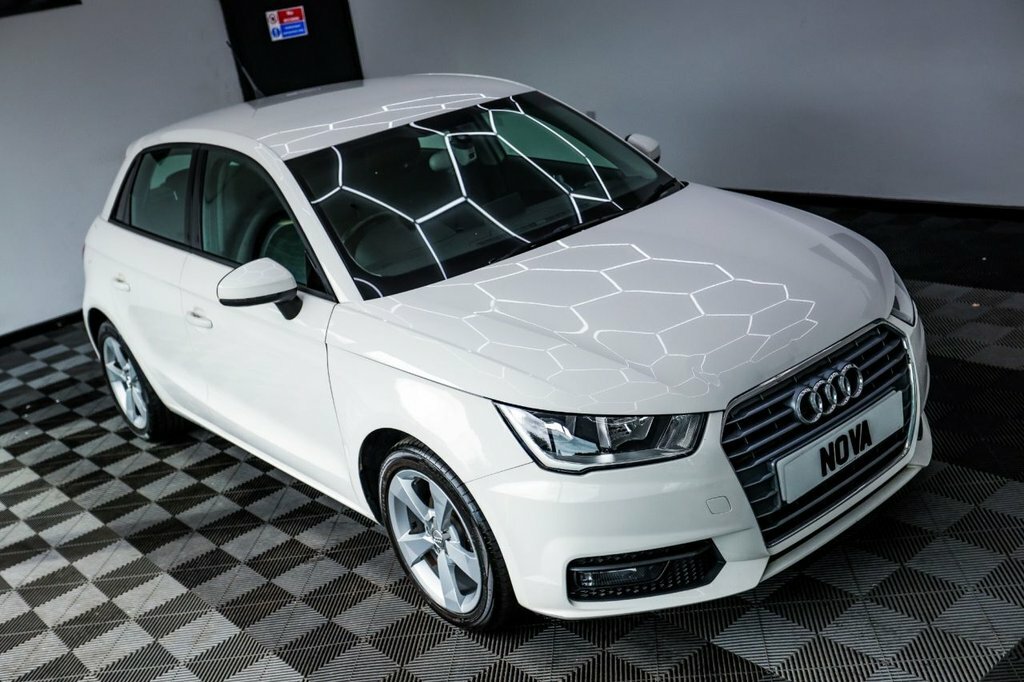 Audi A1 1L Sport LO17WRD White #4