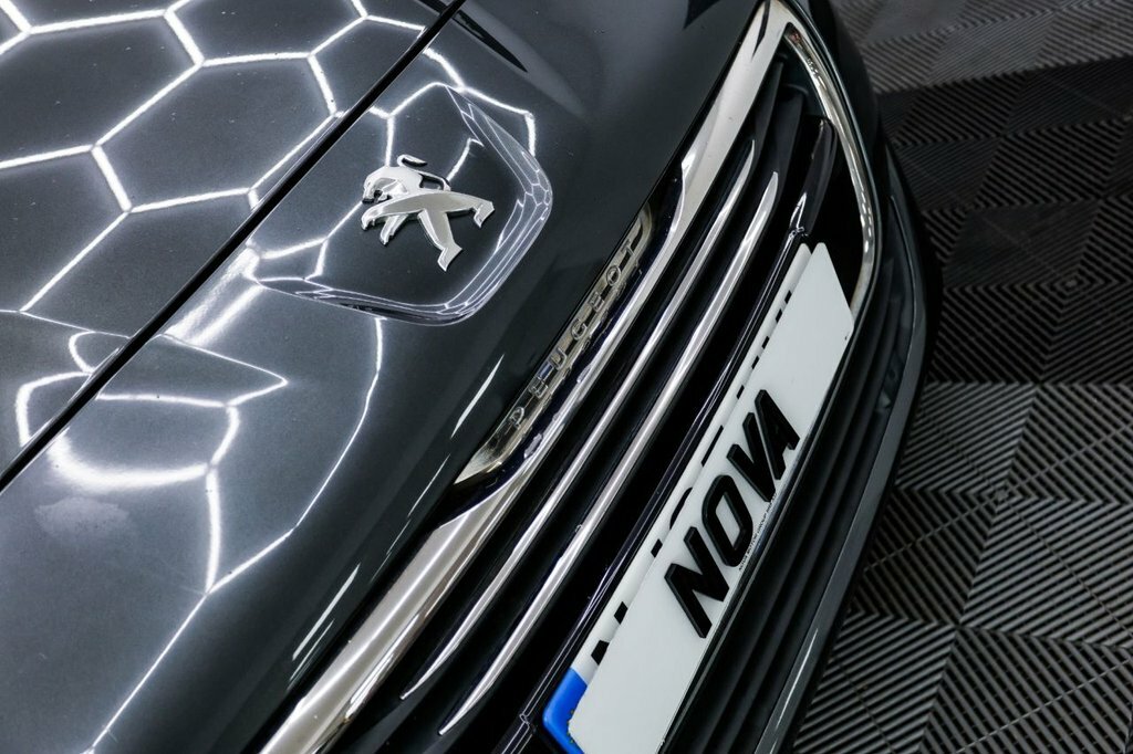 Peugeot 5008 1.6 E-hdi Active Egc  #24