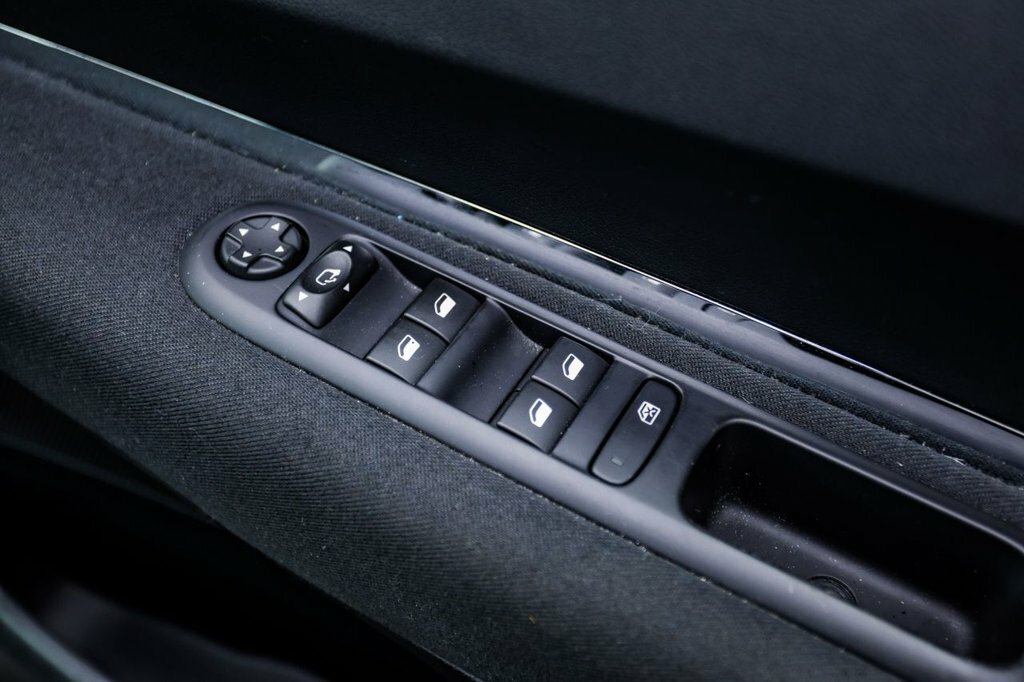 Peugeot 5008 1.6 E-hdi Active Egc  #34