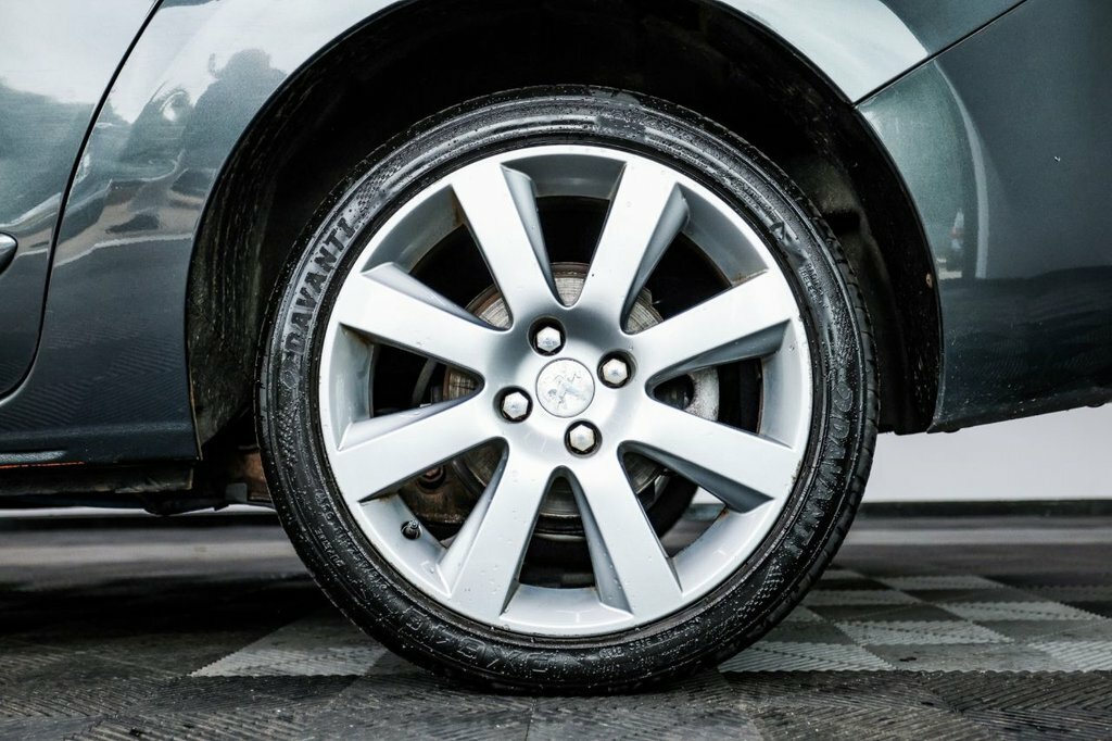 Peugeot 5008 1.6 E-hdi Active Egc  #15