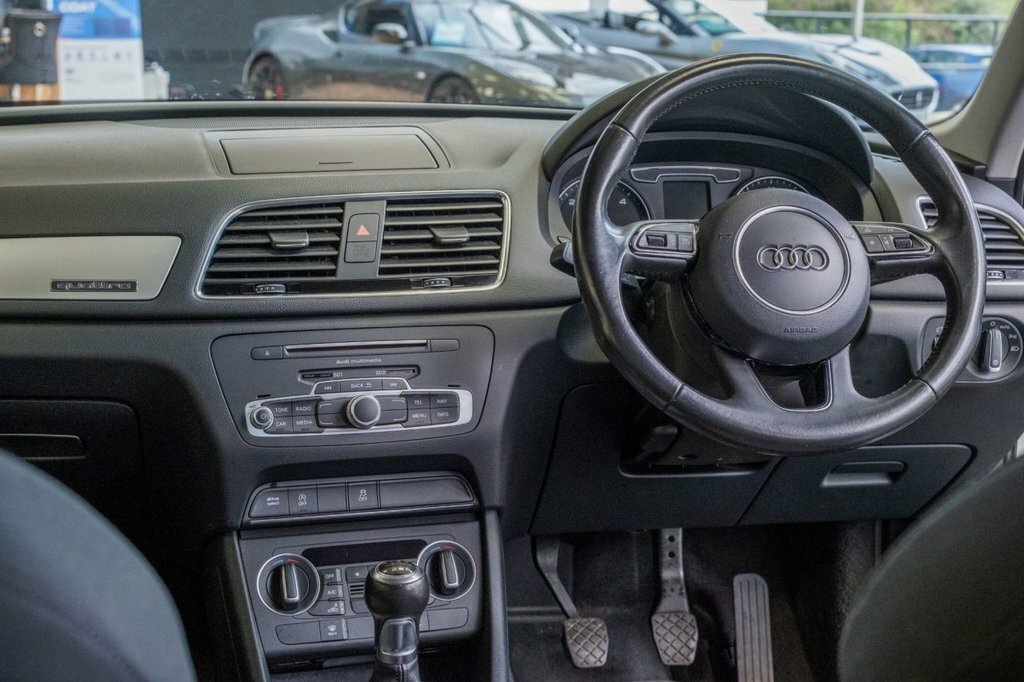 Audi Q3 2L Se White #2