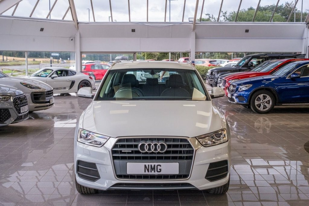 Audi Q3 2L Se White #6