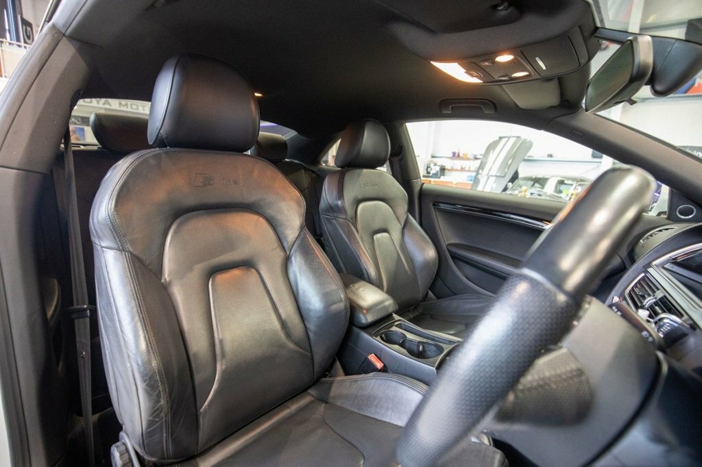Audi A5 1.8L Black Edition White