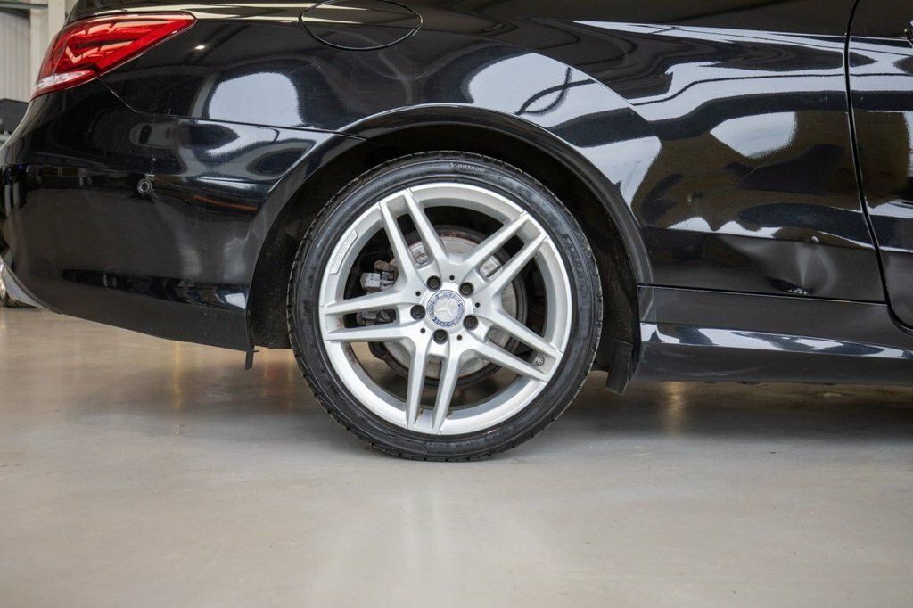 Mercedes-Benz E Class 2.1L Amg Line GN15XBL Black #3