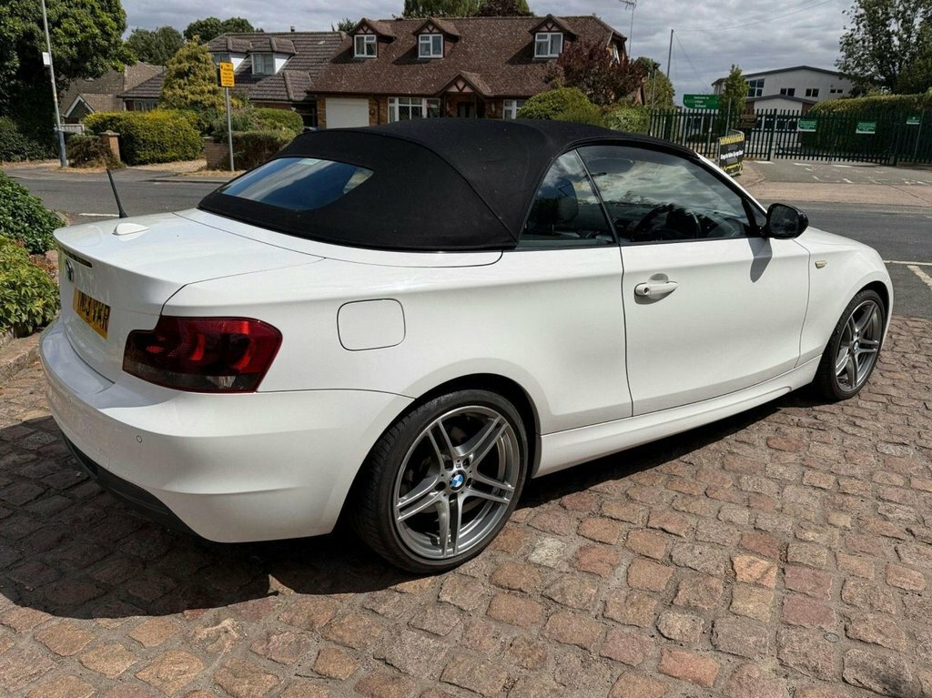 BMW 1 Series 1.6 116D Efficientdynamics Black #3