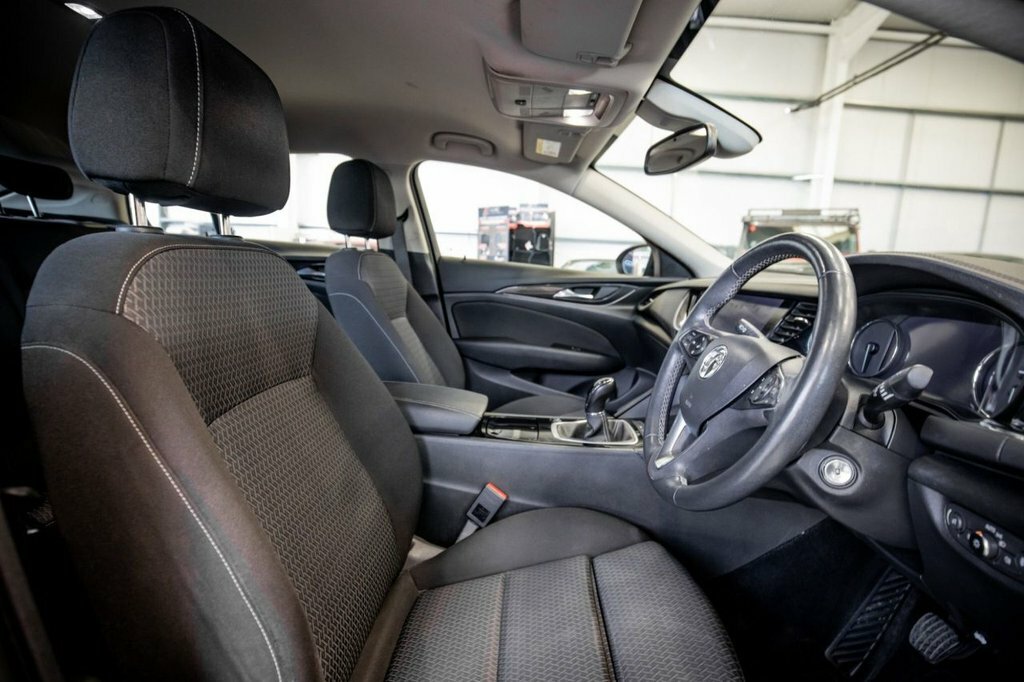 Vauxhall Insignia 1.5L Design Silver #3