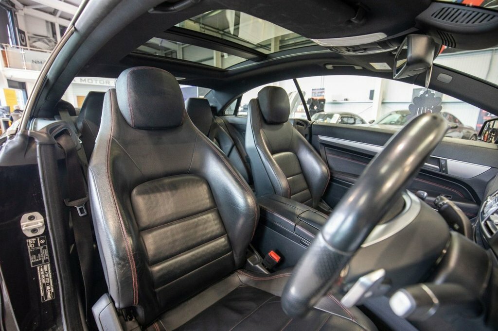 Mercedes-Benz E Class 3.5L Amg Line Black