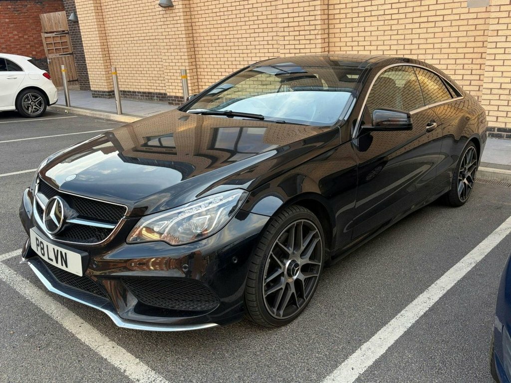 Mercedes-Benz E Class 3.5L Amg Line Black #2