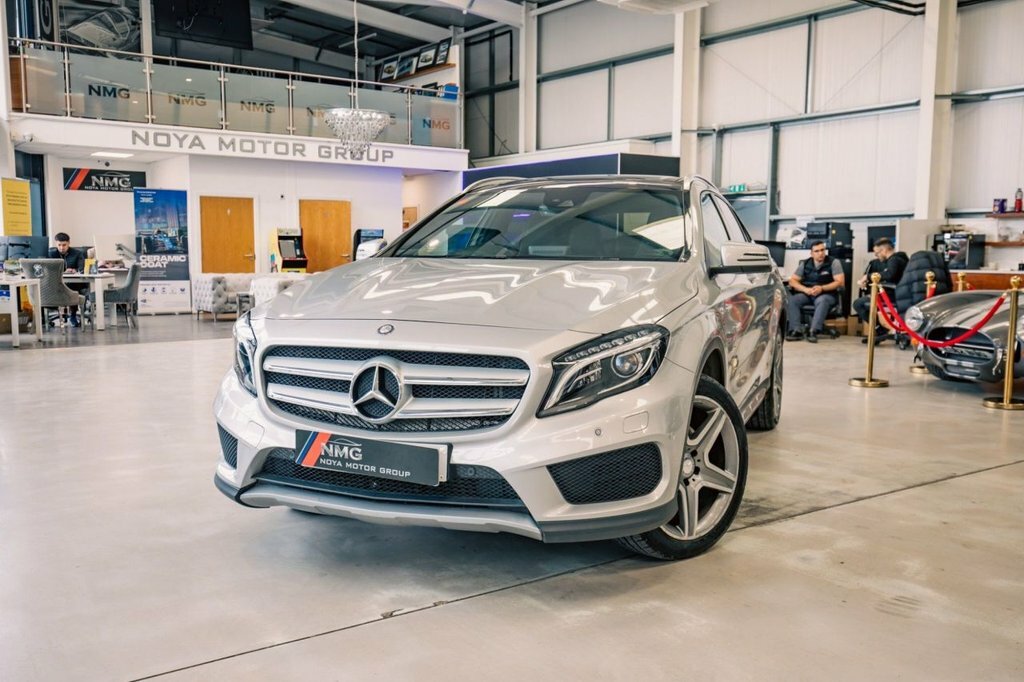 Mercedes-Benz GLA Class 2L Amg Line Silver #3