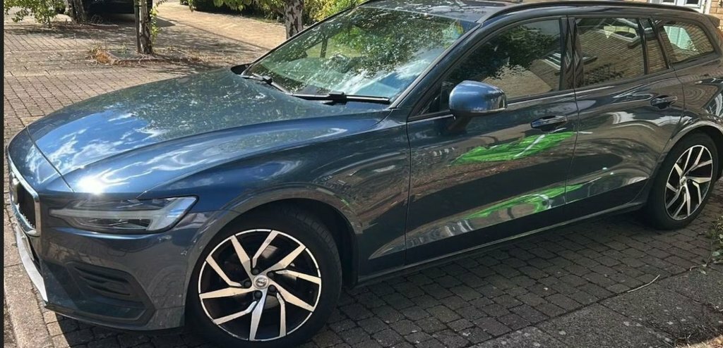 Volvo V60 2L Momentum Plus Blue