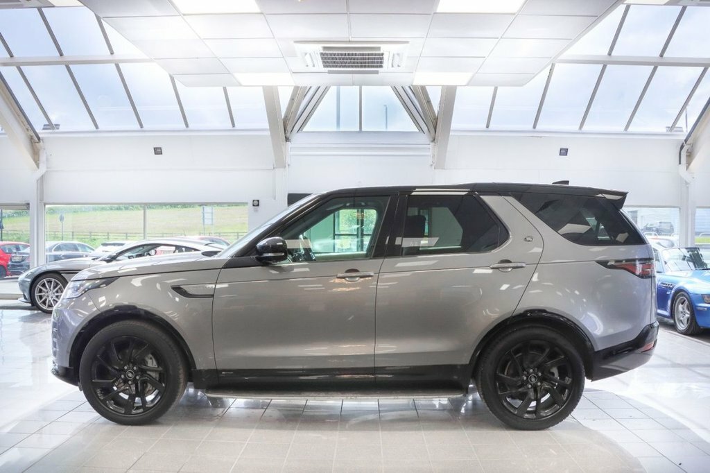 Land Rover Discovery R-dynamic S Brown #16
