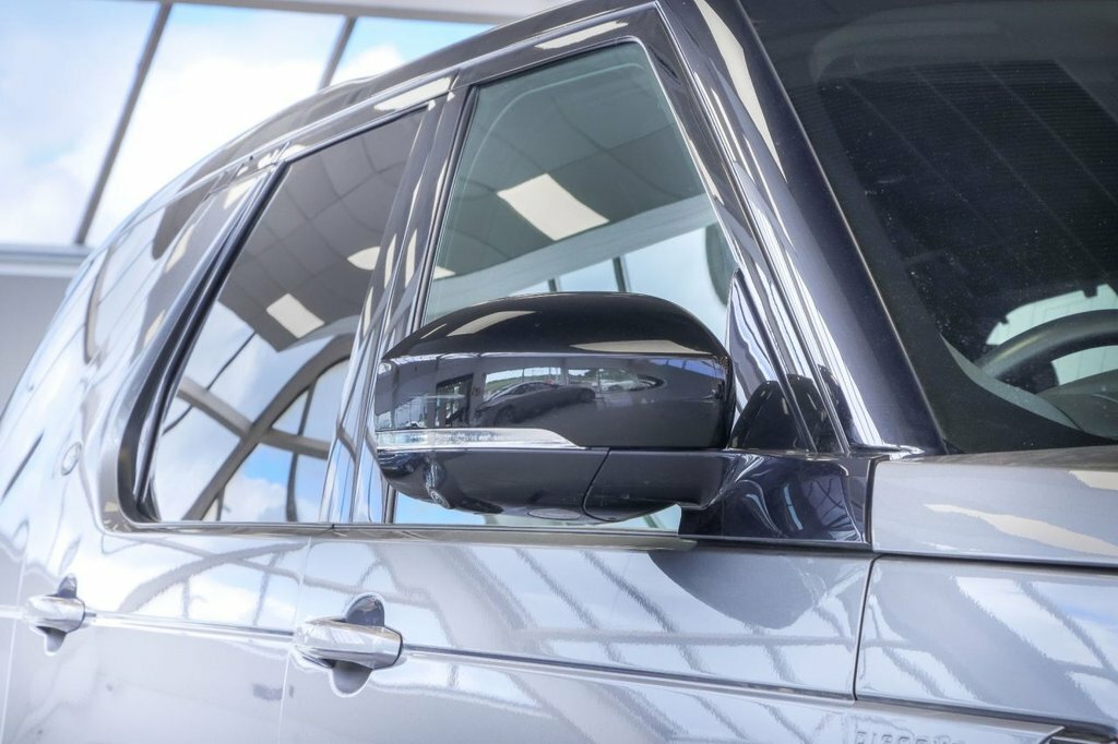 Land Rover Discovery R-dynamic S Brown #24