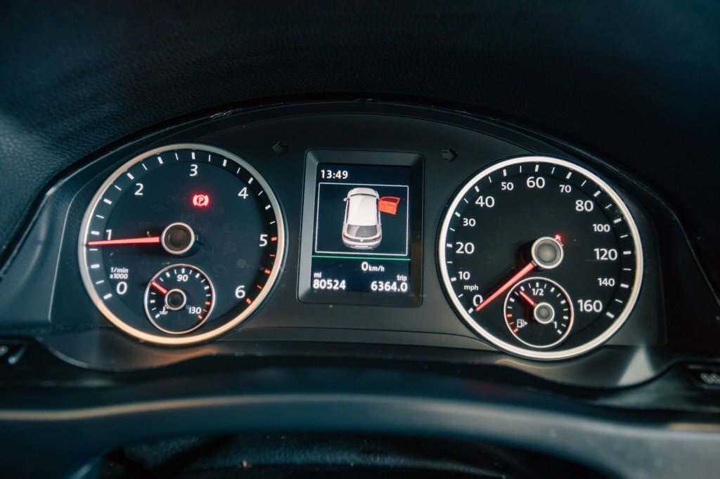 Volkswagen Tiguan 2L Match White #16