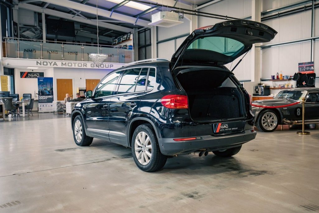 Volkswagen Tiguan 2L Match White #28