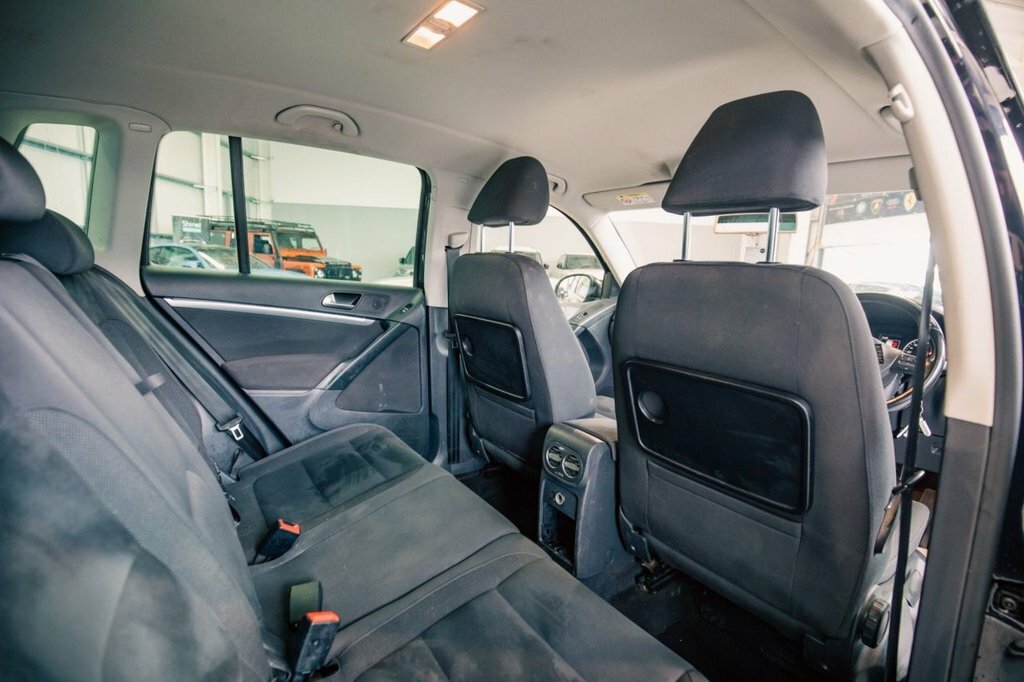 Volkswagen Tiguan 2L Match White #9