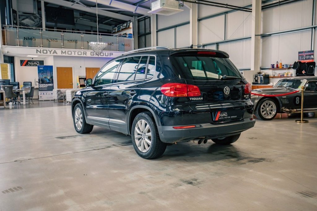 Volkswagen Tiguan 2L Match White #27