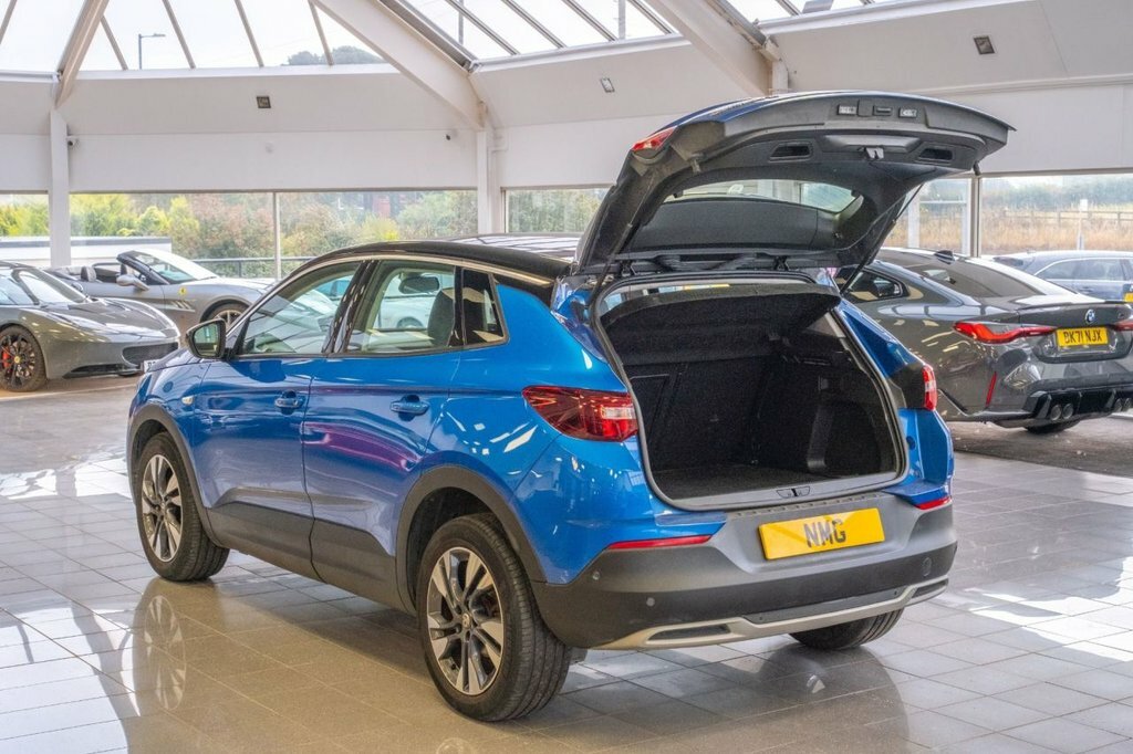Vauxhall Grandland X Tech Line Nav Purple #10