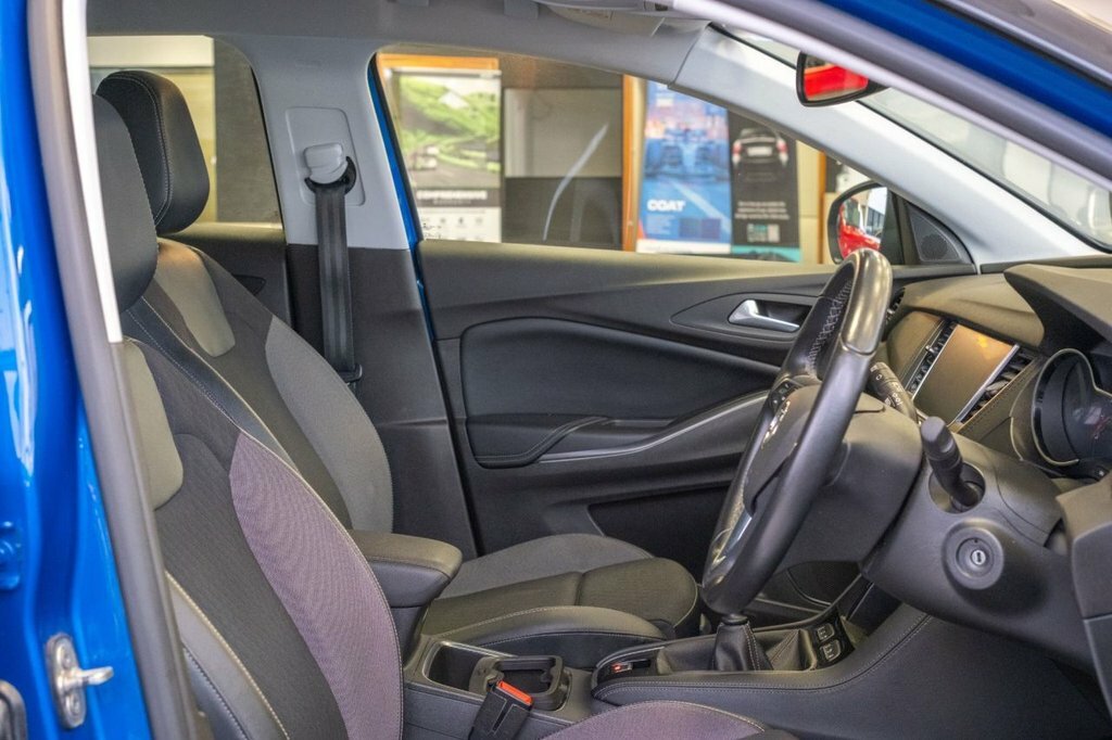 Vauxhall Grandland X Tech Line Nav Purple #25
