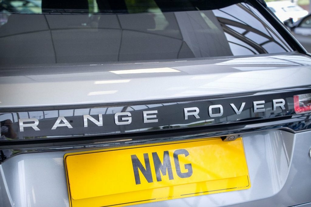 Land Rover Range Rover Velar 2.0 P400e R-dynamic Se Grey #16
