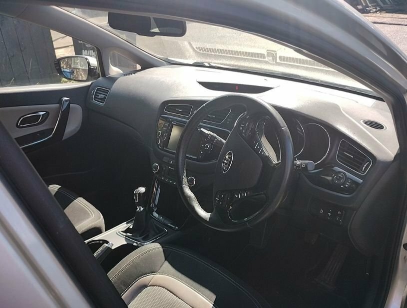 Kia Ceed 1.6L 3 Silver #2