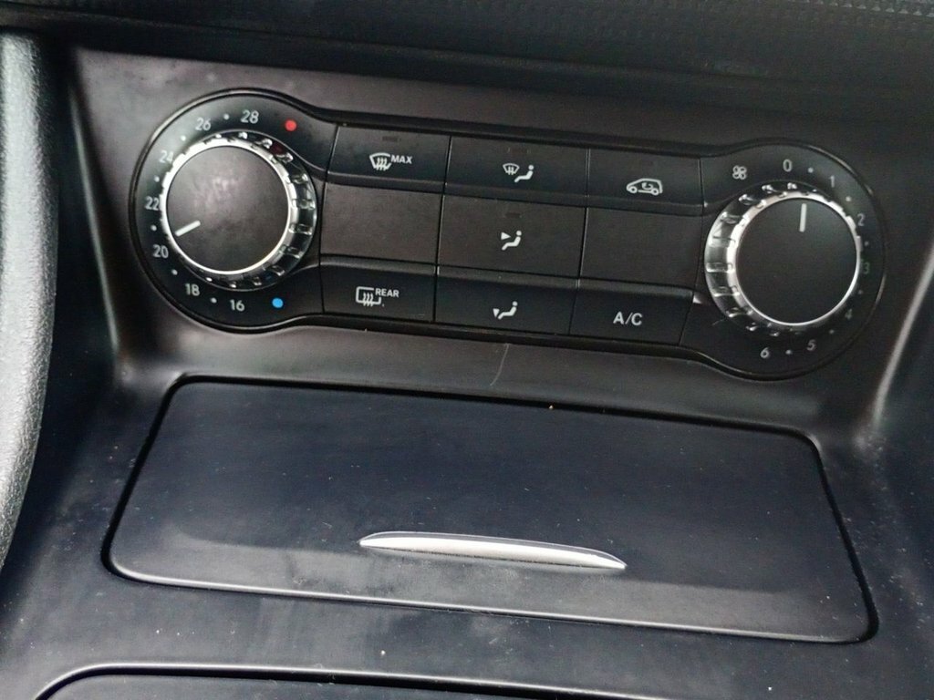 Mercedes-Benz A Class A180 Sport Map Pilot White #39