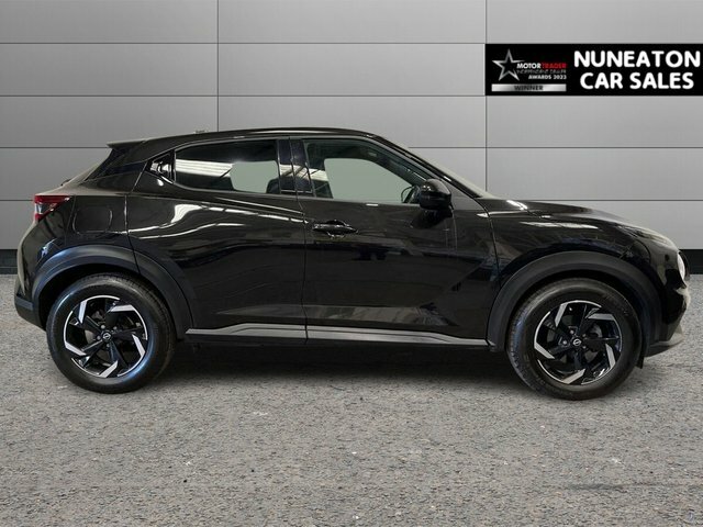 Nissan Juke 1.0 Dig-t N-connecta Suv Dct Euro Black #2