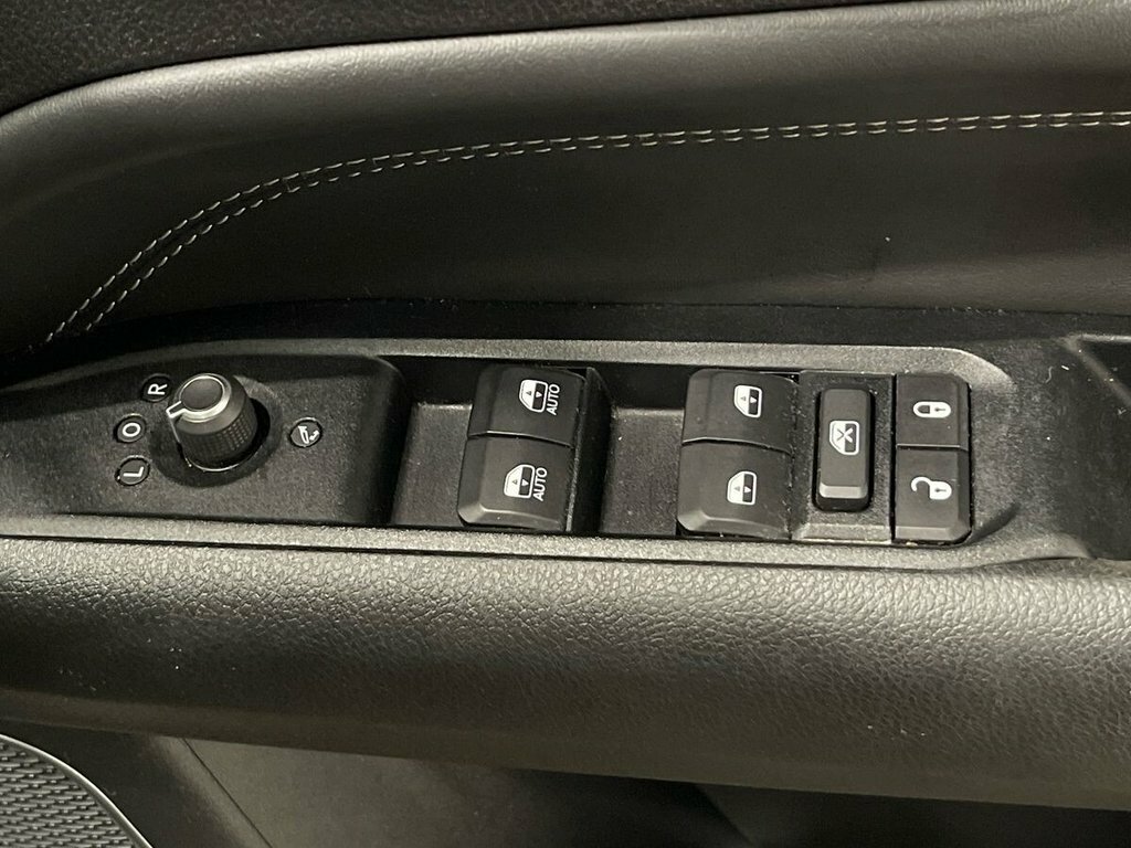 Jeep Compass 1.3 T4 Gse 4Xe Phev S Model Black #41