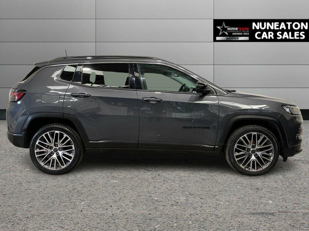 Jeep Compass 1.3 T4 Gse 4Xe Phev S Model Black #28