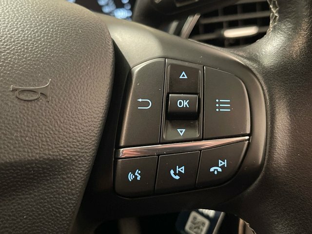 Ford Fiesta 1.1 Zetec Navigation Black #19