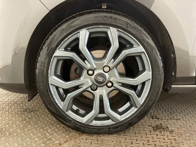 Ford Fiesta 1.1 Zetec Navigation Black #22