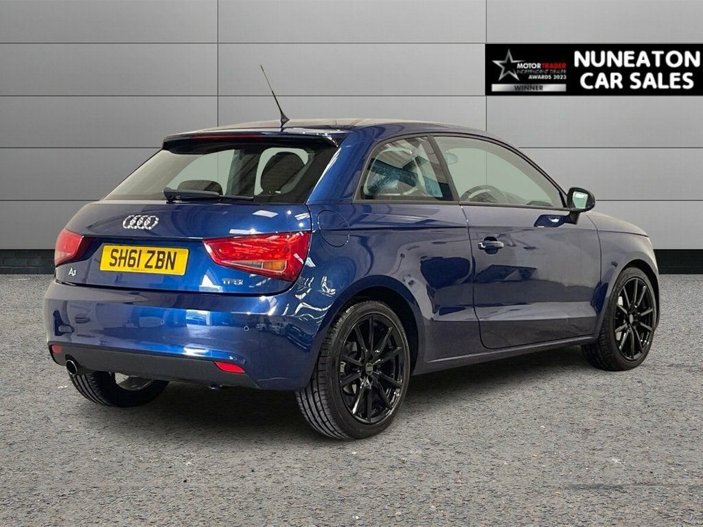 Audi A1 Hatchback 1.4 Tfsi S Line Euro 5 Ss 20116 Red #27