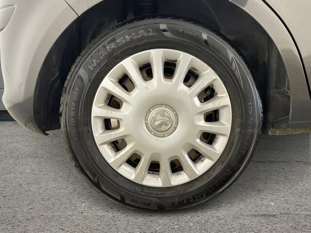 Vauxhall Corsa 1.4 16V Se Euro 5 White #12