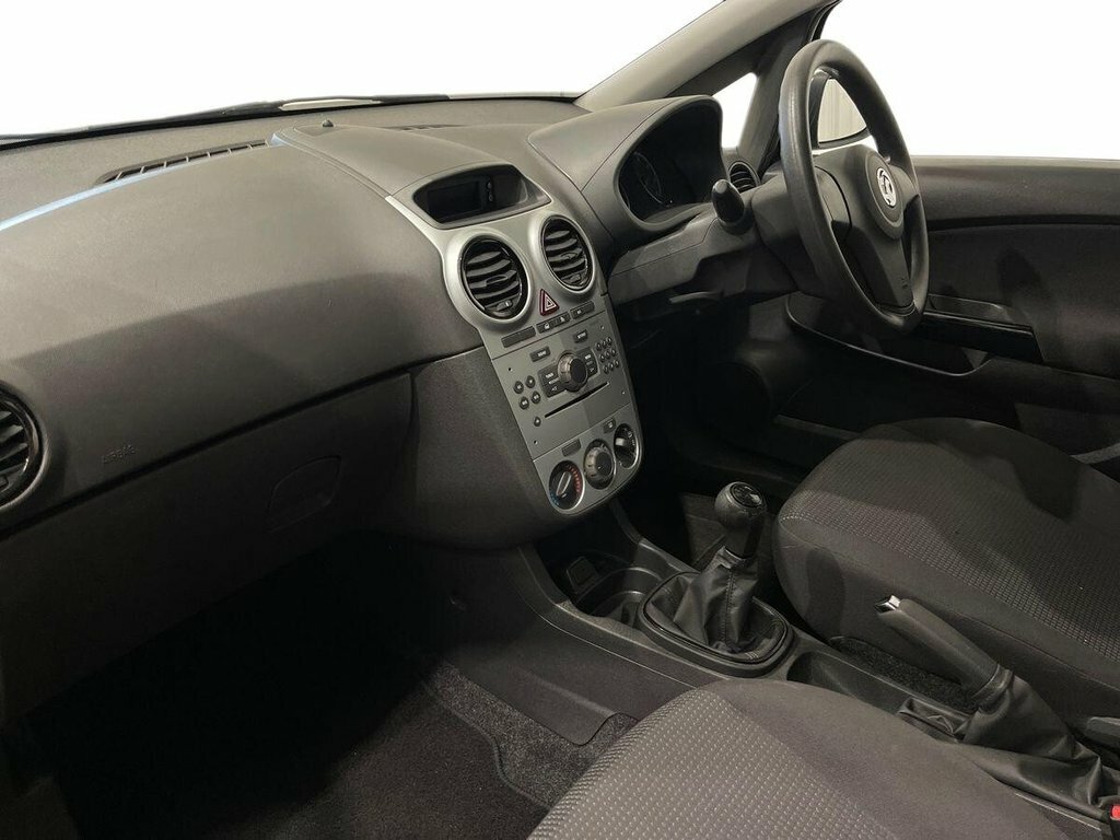 Vauxhall Corsa 1.4 16V Se Euro 5 White #34