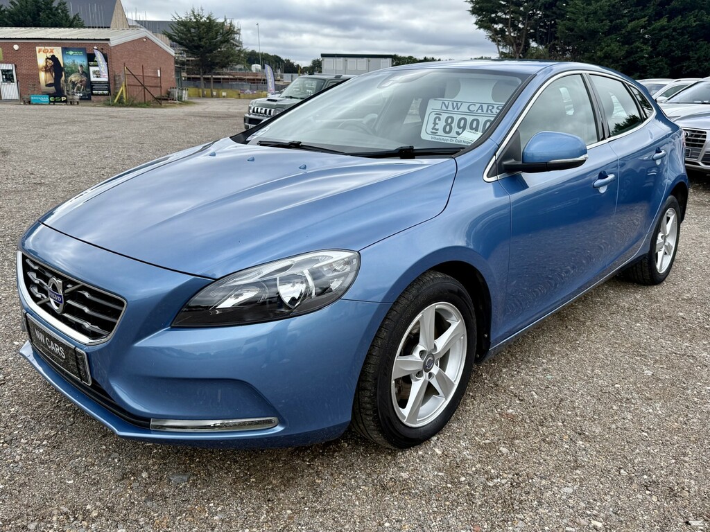 Volvo V40 2.0 Se T2 2016 Blue #3
